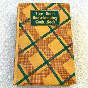 Vintage! The Good Housekeeping Cook Book 1944 - 7th Edition - Hardcover - RARE!